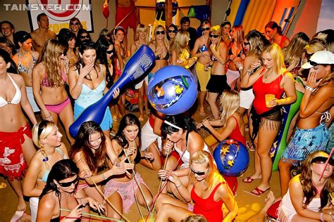 Relaxed Orgy Fuck Party PornPicturesHQ