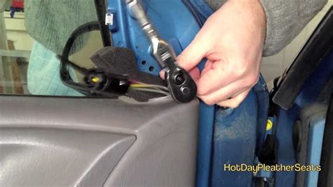 How To Replace Mirror On Ford Focus