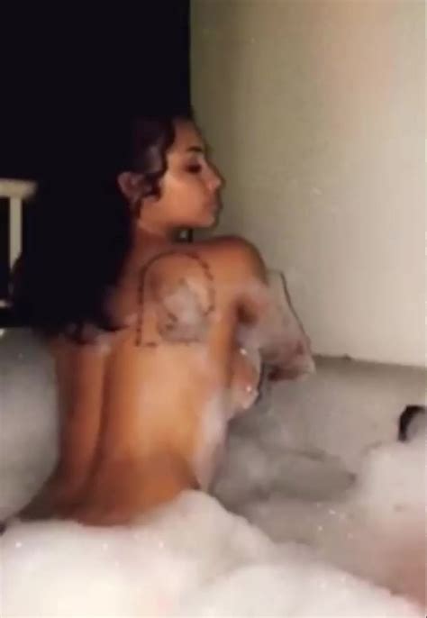 Justasecret892 Nude In Bathtub Onlyfans Leaked XTik Porn 18