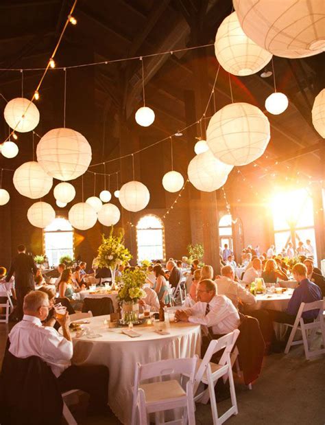 20 Beautiful Wedding Lanterns With Hanging On Lights | HomeMydesign