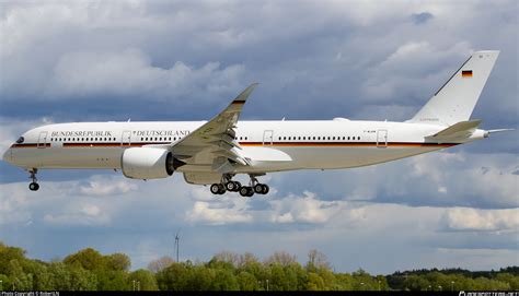 F WJKM Lufthansa Technik Airbus A350 941 Photo By RobertLN ID 1227790