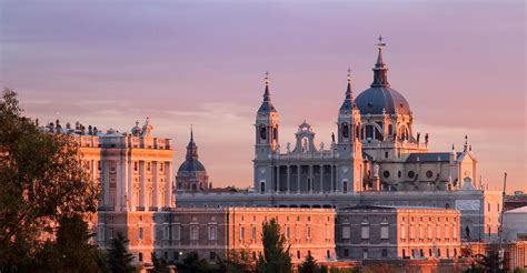 Palacio Real + Catedral de la Almudena en Madrid