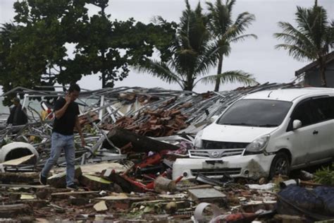 Tsunami In Indonesien Bereits Tote Verletzte Und Vermisste