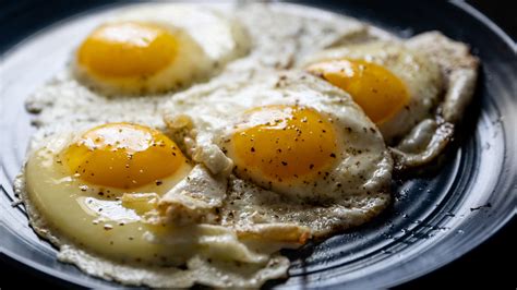 11 Hacks For The Best Fried Eggs Of Your Life