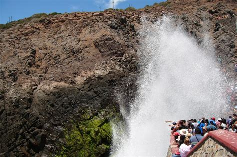 Ensenada Traveller: La Bufadora