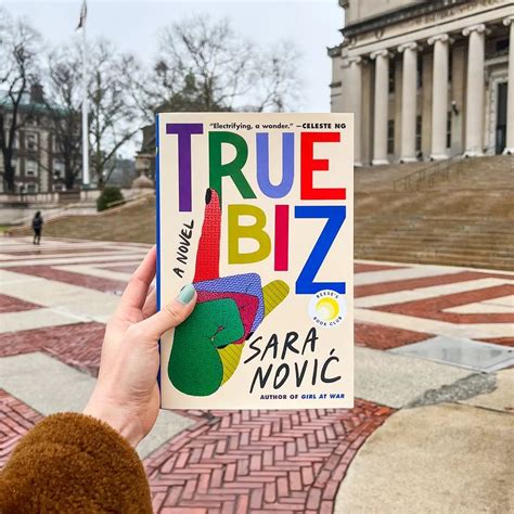 Bestseller Sare Nović True Biz nakon što je osvojio Reeses Book