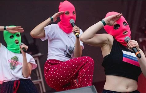 El Colectivo Punk Feminista Pussy Riot Anuncia Su Debut En Chile