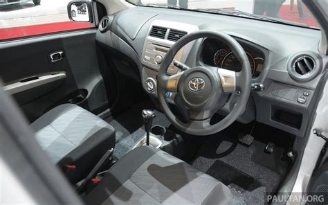 GALLERY Toyota Agya At IIMS Cheap Green City Car Paul Tan Image