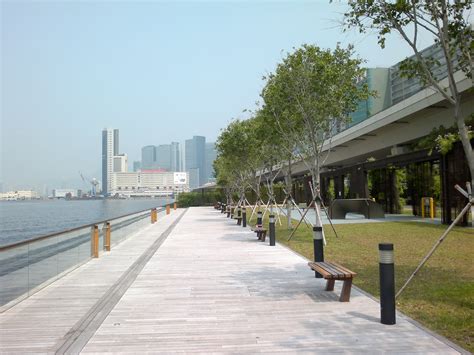 File:Kwun Tong Promenade Phase 1 North End.jpg - Wikimedia Commons