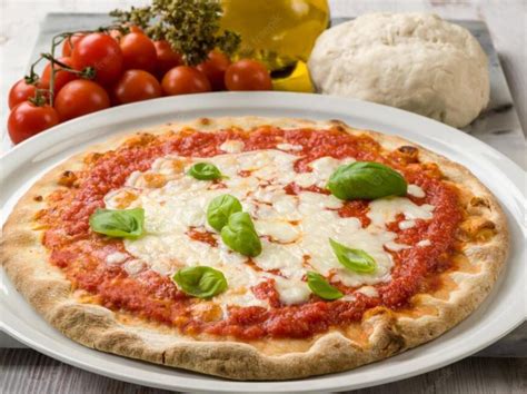 Pizza Margherita La Tigaie Cea Mai Crocant I Cea Mai Bun Pizza