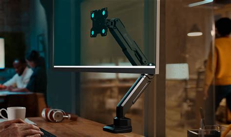 Monitor Arm Gas Spring for 13-34" Screens ONKRON G90, Black