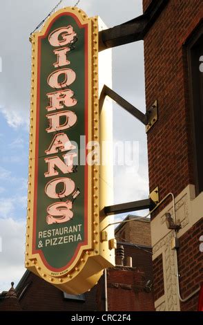 GIORDANO S FAMOUS ITALIAN PIZZA RESTAURANT CHICAGO ILLINOIS Stock Photo