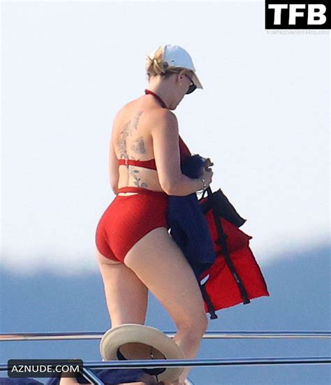 Scarlett Johansson Sexy Seen Flaunting Her Hot Figure Wearing A Red Bikini In East Hampton Aznude