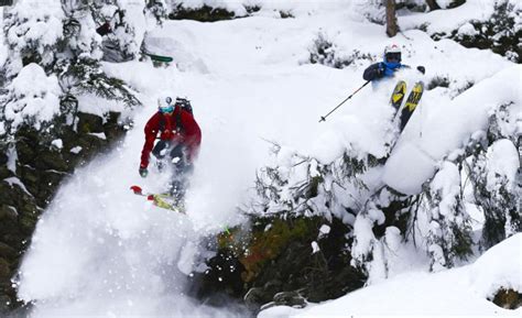 Freeride Skiing Photos (24 pics)