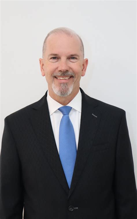 Our Staff | Lowe Funeral Home