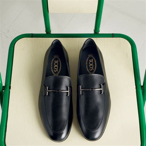 Men's Fashion: Luxury shoes, bags, accessories, and ready-to-wear | Tod's