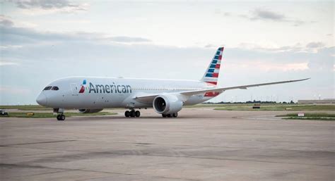 American Airlines aumenta frequência de voos no Brasil durante alta