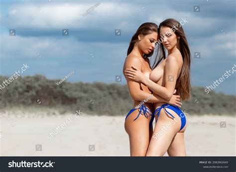 Side View Sexy Nude Females Bikini Stock Photo 2082862642 Shutterstock