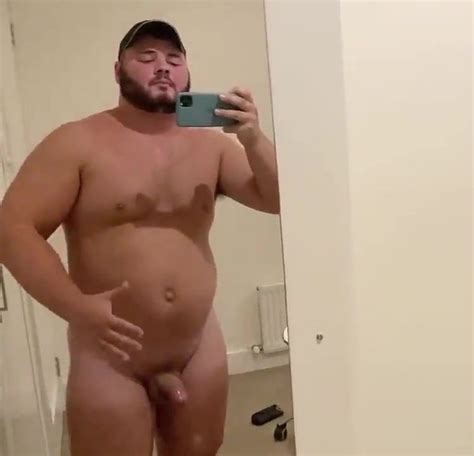 Big Musclebull Flexin Gay Locker Room Amateur Porn XHamster