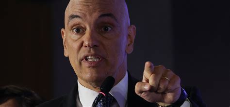 Moraes diz que ataque não foi fato isolado e relaciona 8 de