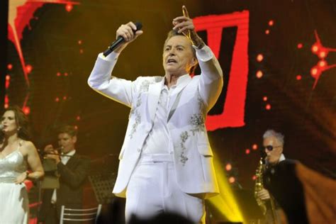 PALITO ORTEGA COMENZÓ SU DESPEDIDA CON UN EXPLOSIVO SHOW EN EL LUNA