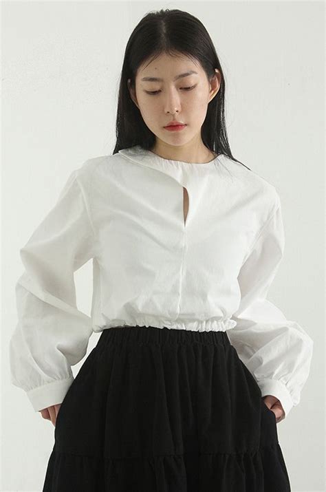 Pin by Moon on 女性时尚 | Outfits, Fashion, Fashion design