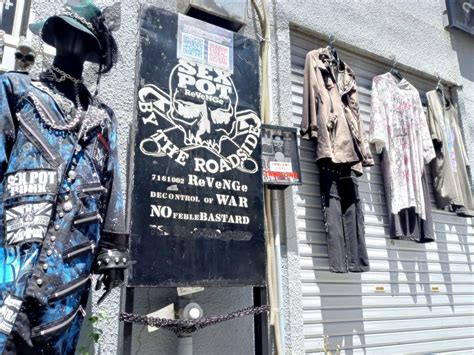 SEX POT TOKYO Secret Room on Twitter RT SEXPOT TOKYO 浅草橋で今日も元気に稼働中です ド派手だけど隠れ家のような店舗で皆様のお越し