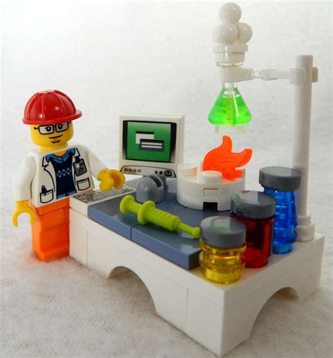 New Lego Male Scientist Lab Set Chemistry Minifig 21312 Stem Science