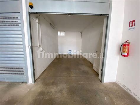 Garage Box Via Alessandro Volta 36 Caserta Rif 90614285