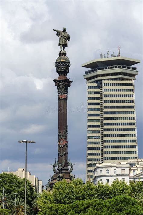 Colon Statue stock image. Image of clouds, barcelona - 43980013