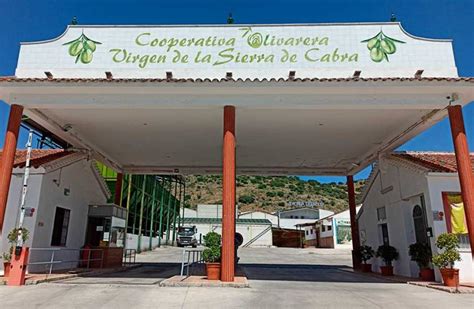 La Cooperativa Olivarera Virgen de la Sierra de Cabra celebra el 75º