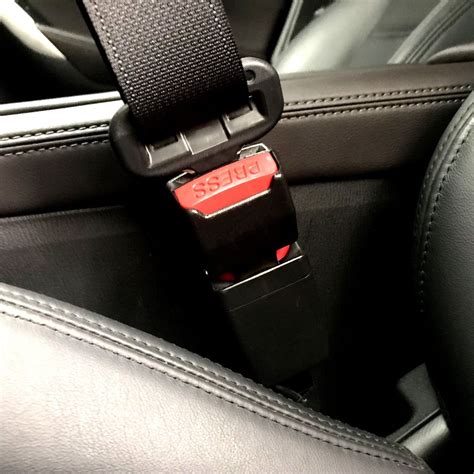 Car Seat Belt Clip Extender For Toyota Hilux Fortu Grandado