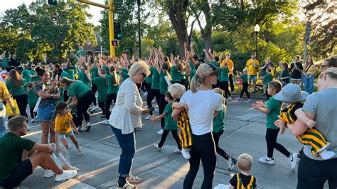 Thousands Return For Ndsu Homecoming Weekend The Flag Am And