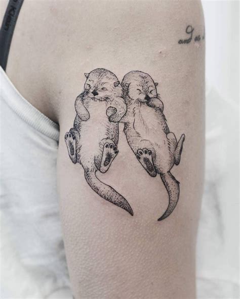 Phoebe Hunter on Instagram: “A couple of cute otters for @natalie ...