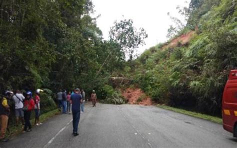 2 vehicles buried in Cameron Highlands landslide | Free Malaysia Today (FMT)