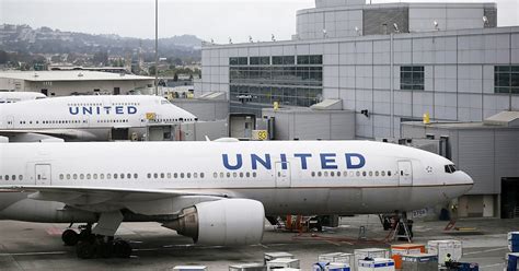 United Airlines Apologizes To Disabled Passenger Who Had To Crawl Off A