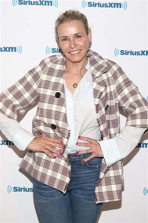 Chelsea Handler Shares Nsfw Photo Of Her Completely Nude In Bathtub Sends Hearts Racing