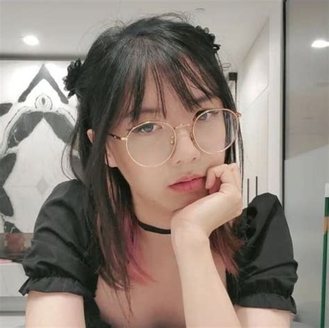 Lilypichu Net Worth Facts And Stats Streamscheme