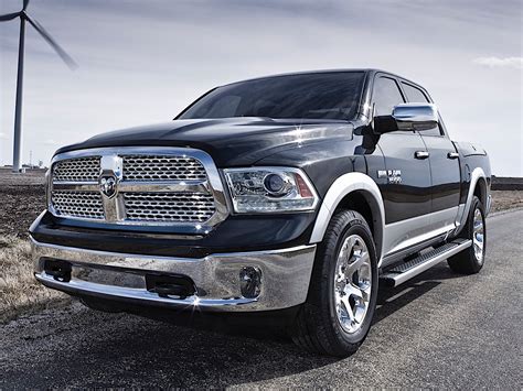 Ram Trucks 1500 Crew Cab Specs And Photos 2013 2014 2015 Autoevolution