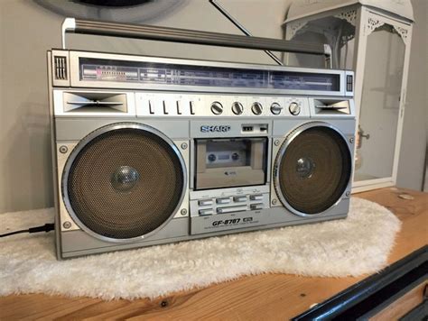 Sharp GF 8787 Boombox Radio portátil Catawiki