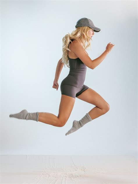 אפור אוברול אימון קצר OMER NUDELMAN NUDE TERMINAL X