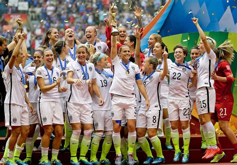 est100 一些攝影(some photos): Women’s World Cup Trophy U.S. Women's