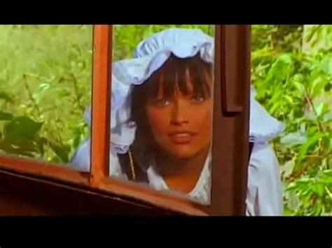 Tania Russof Se Inclina Para Recibir Sexo Anal Por Parte Del Profesor Durante Las Lecciones De