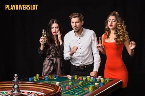 Roulette Table Game: Rules, Strategies, Odds - PlayRiverSlot