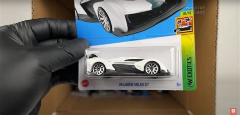 Inside The Hot Wheels Case A New Super Treasure Hunt Is A Ford Escort Rs Autoevolution