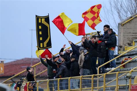 Serie C Feralpisal Bassano Marzo Sfida Play Off