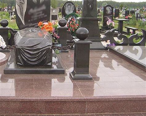 Купить гранитную и мраморную плитку на кладбище - цены и фото