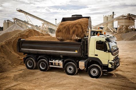 Iveco Scania Et Volvo D Voilent Leurs Nouveaux Camions De Chantier