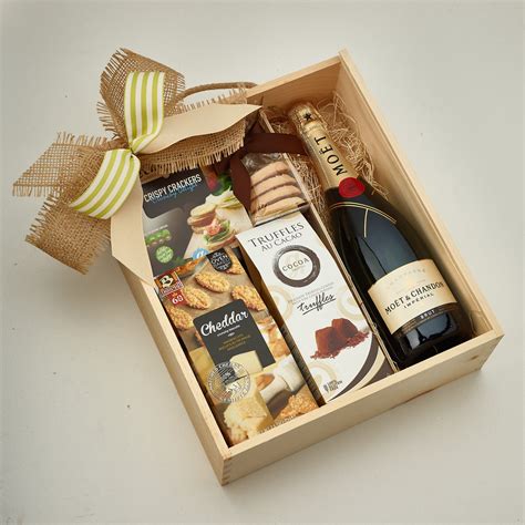 Champagne Gift Box - MY BASKETS