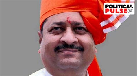 Basangouda Patil Yatnals Attacks On Own Bjp Leaders In Karnataka